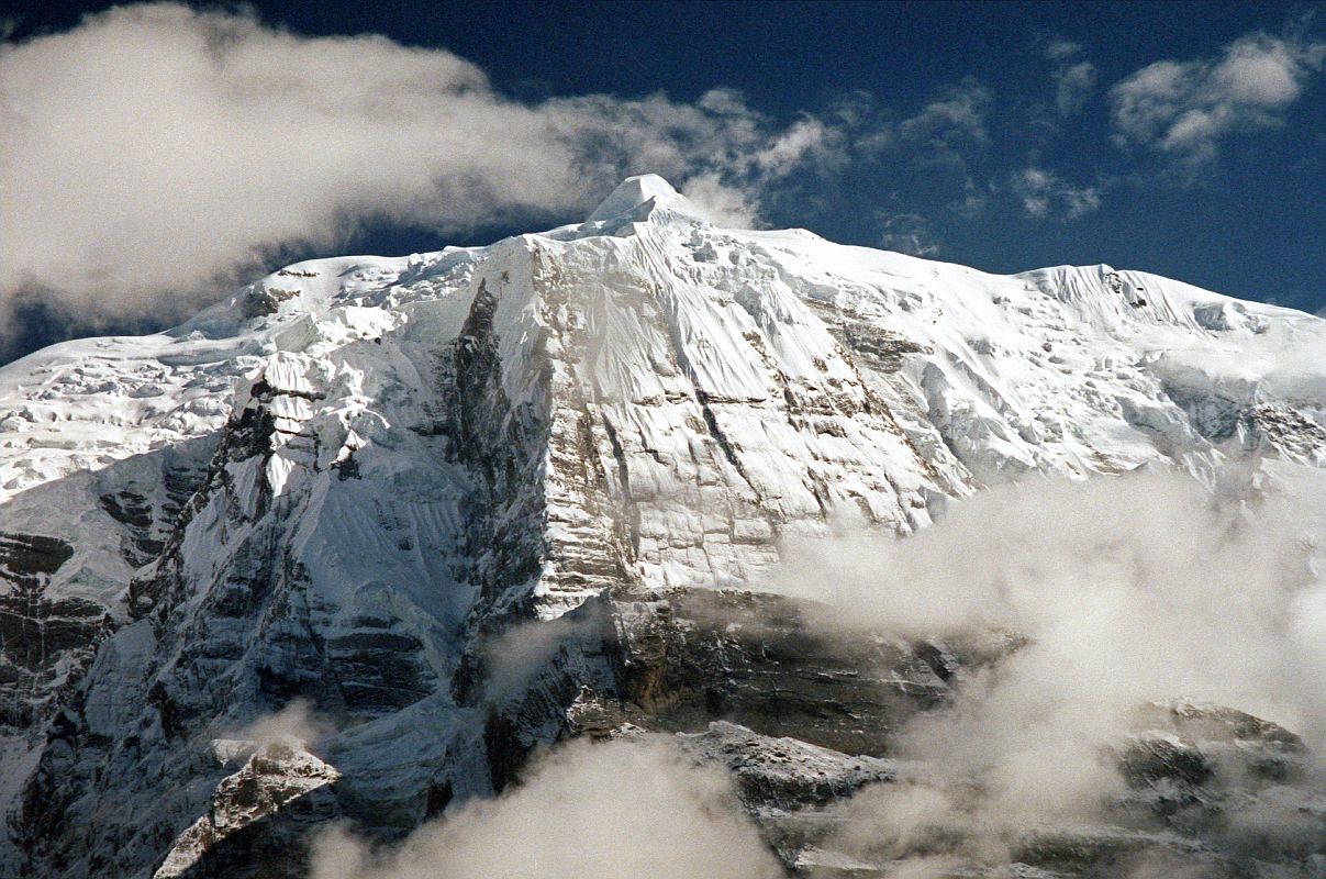 303 Tilicho Peak and Grande Barriere From Trail To Annapurna North Base Camp